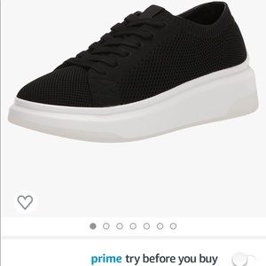 Steve Madden Savage size 6.5 sneakers